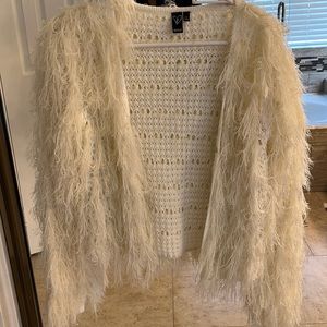 From Windsor! Perfect to wear over dresses✨